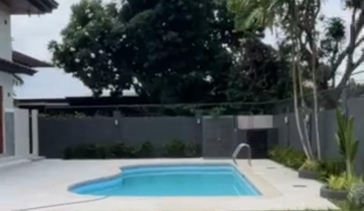 546954980_10239537777160665_1218455196780012953_n