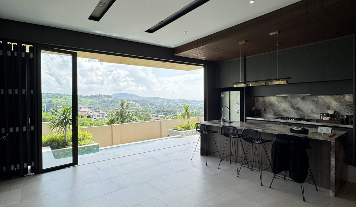 558713842_10240313215106129_4614537048062419440_n