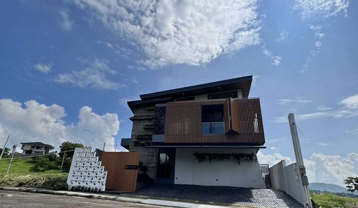 569030758_10240313220586266_4019501881376965084_n