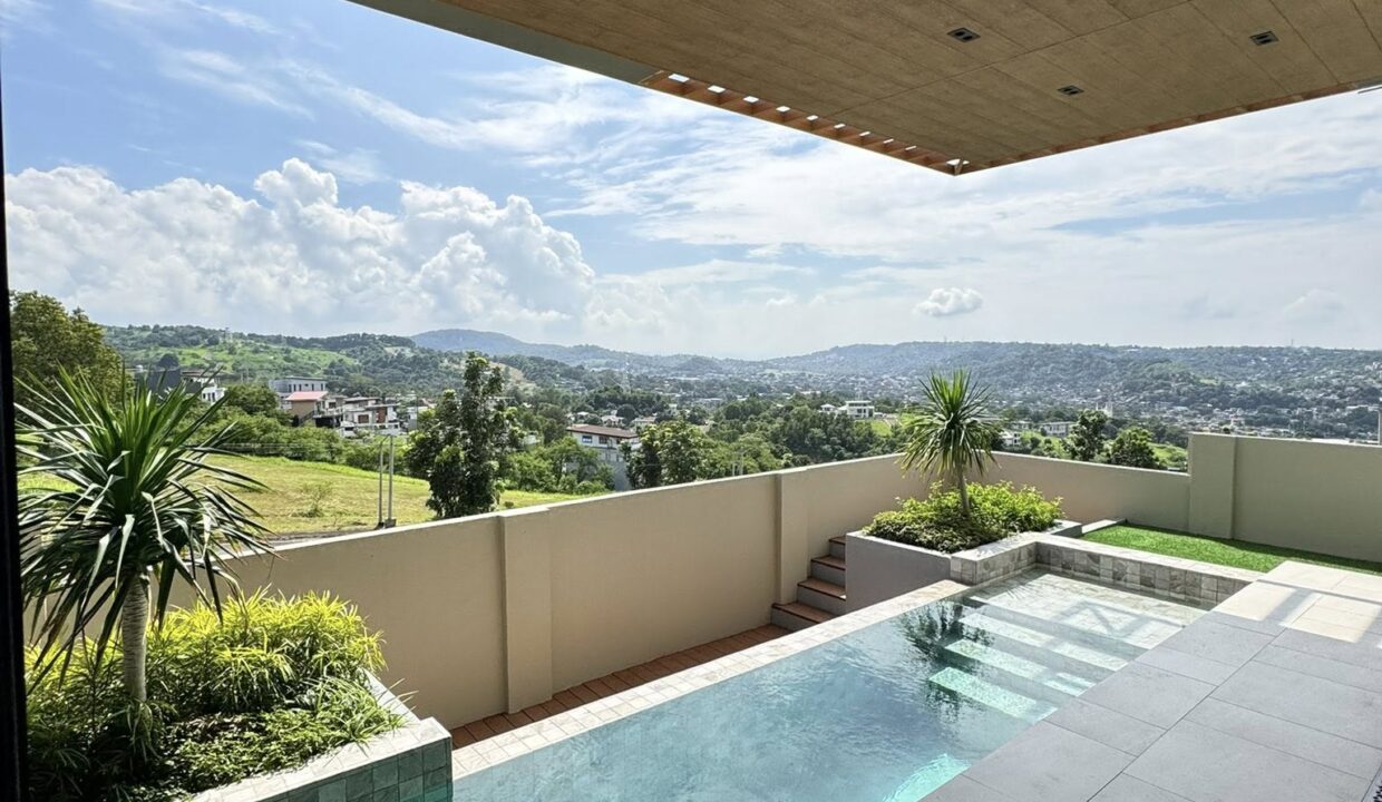 569381053_10240313220146255_3967318735927829837_n