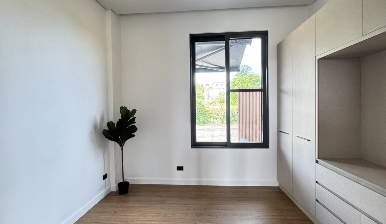 569781309_10240313219466238_8389243822692560185_n