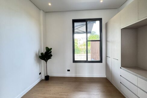 569781309_10240313219466238_8389243822692560185_n