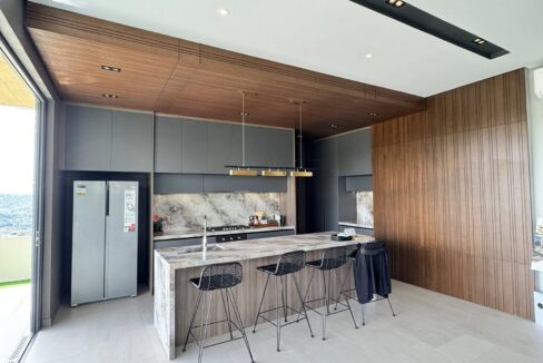 570374790_10240313205185881_4635633869230808126_n