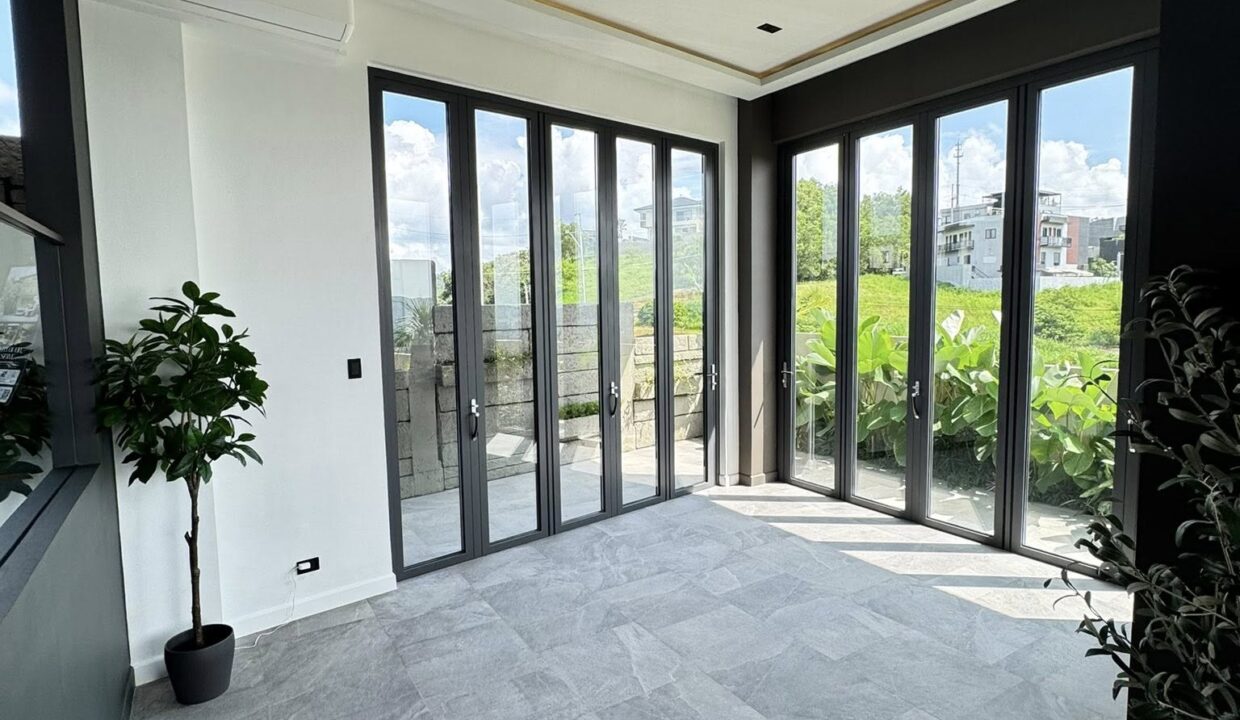 570378660_10240313221706294_1451031101146879526_n