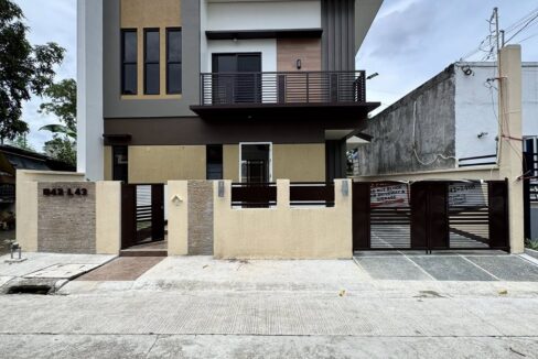 571319152_10240442950429431_317571367676168736_n