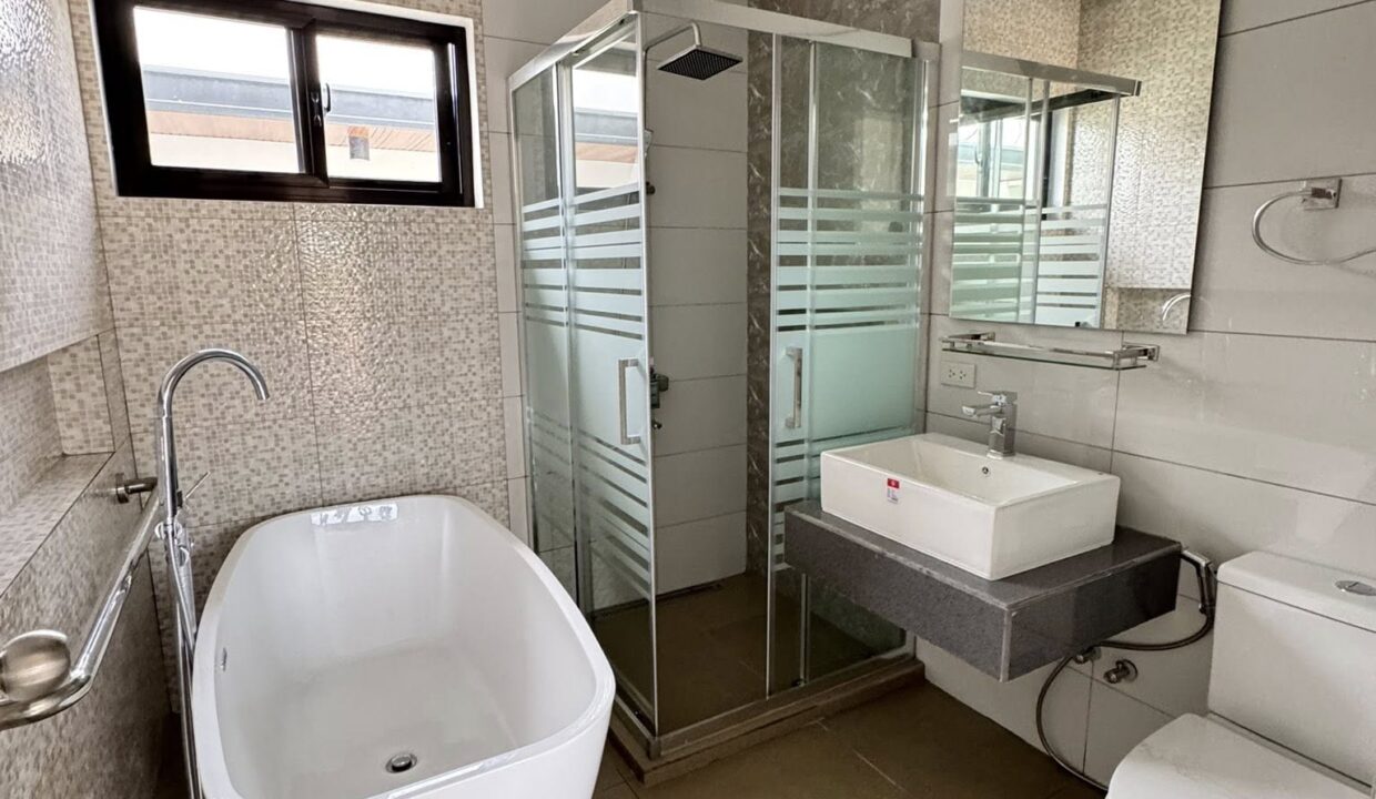 571430774_10240442968949894_4422596118279486744_n