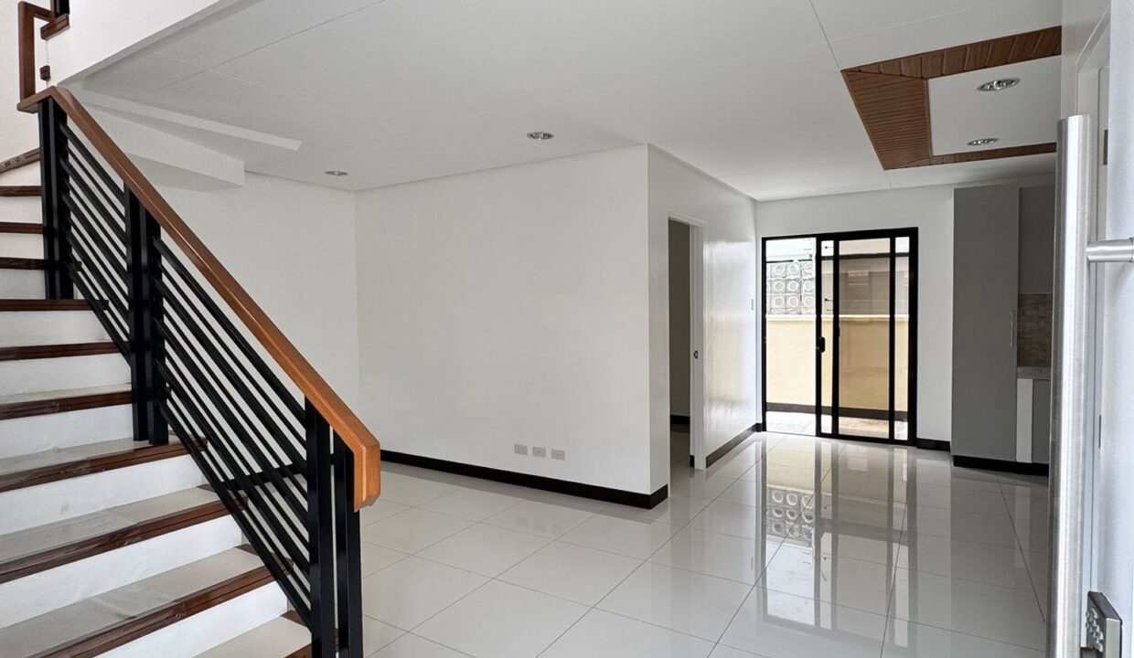 571513146_10240442935589060_262461760723268758_n