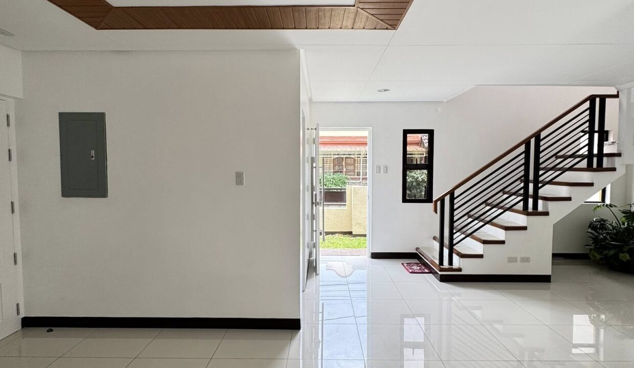 571536733_10240442962069722_7487452169729974297_n