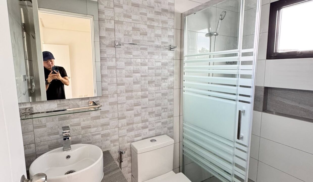 572046169_10240442968109873_8631561874841404814_n