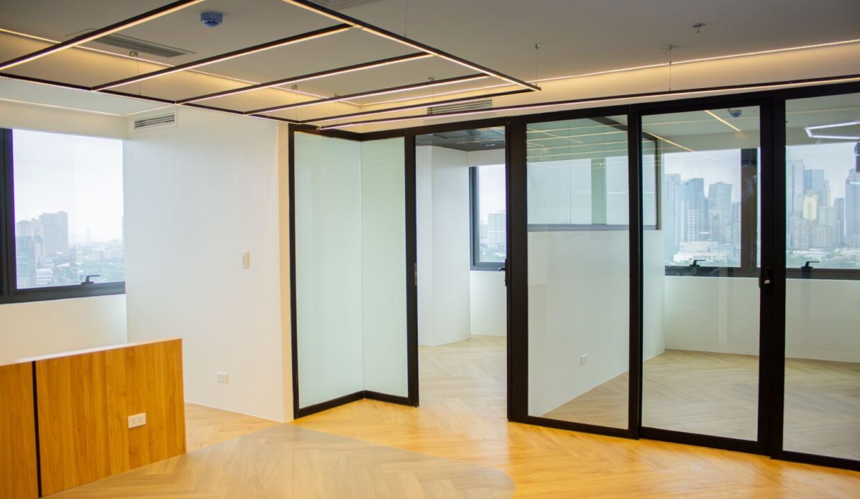 572282997_10240381791180488_1916845821644074395_n