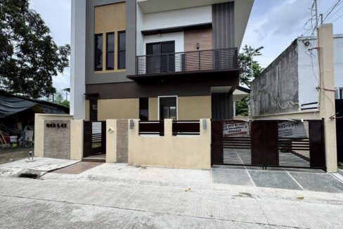 572433573_10240442969429906_7924326798456550715_n