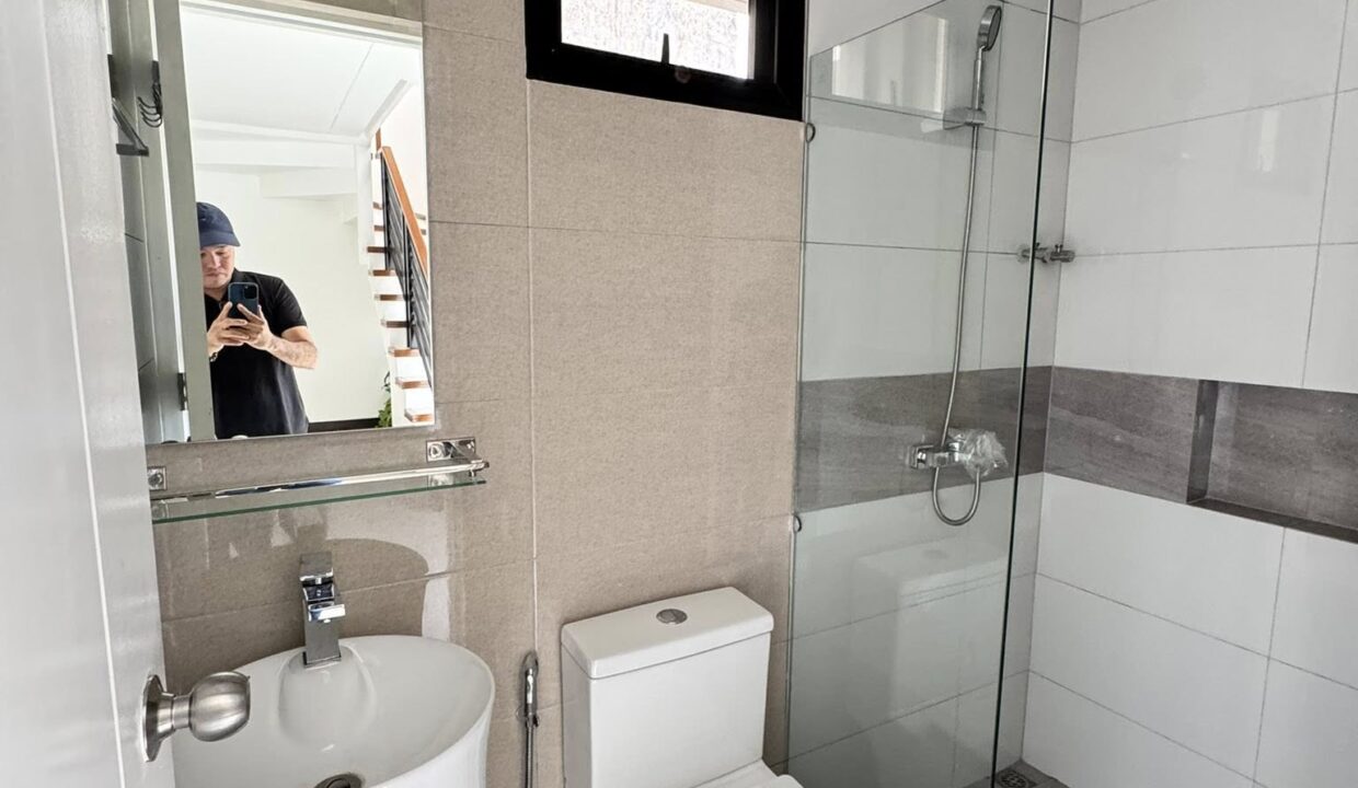 574078679_10240442972429981_9094697500878797095_n