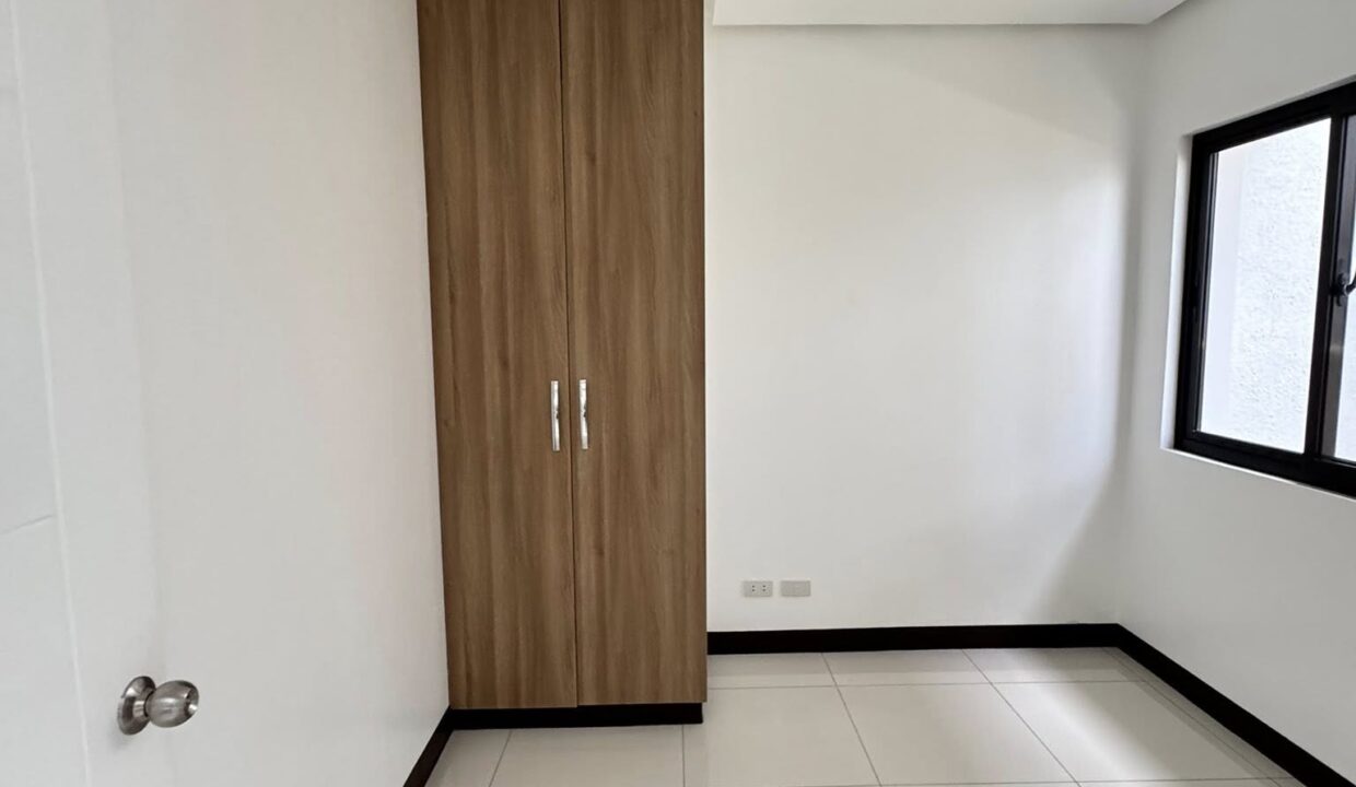 574273336_10240442967629861_3252804809168904333_n