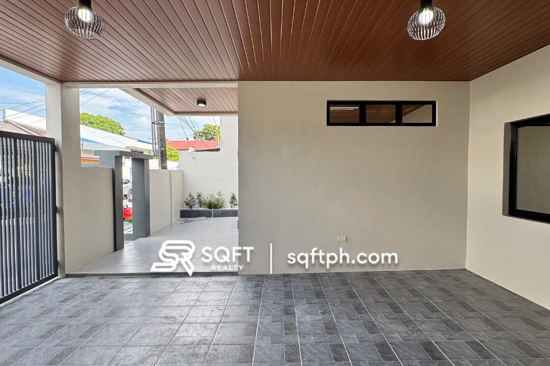 574888221_10240540722353668_2004428327651864470_n