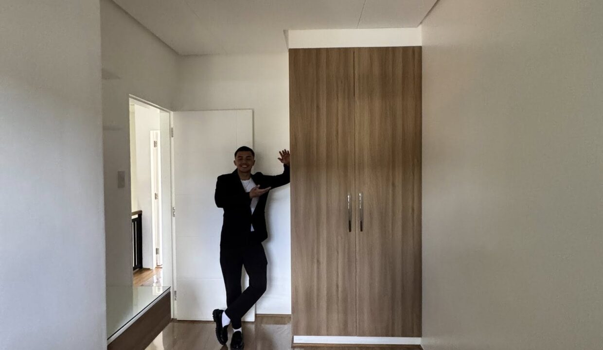 575059284_10240468901598194_451168233383582956_n