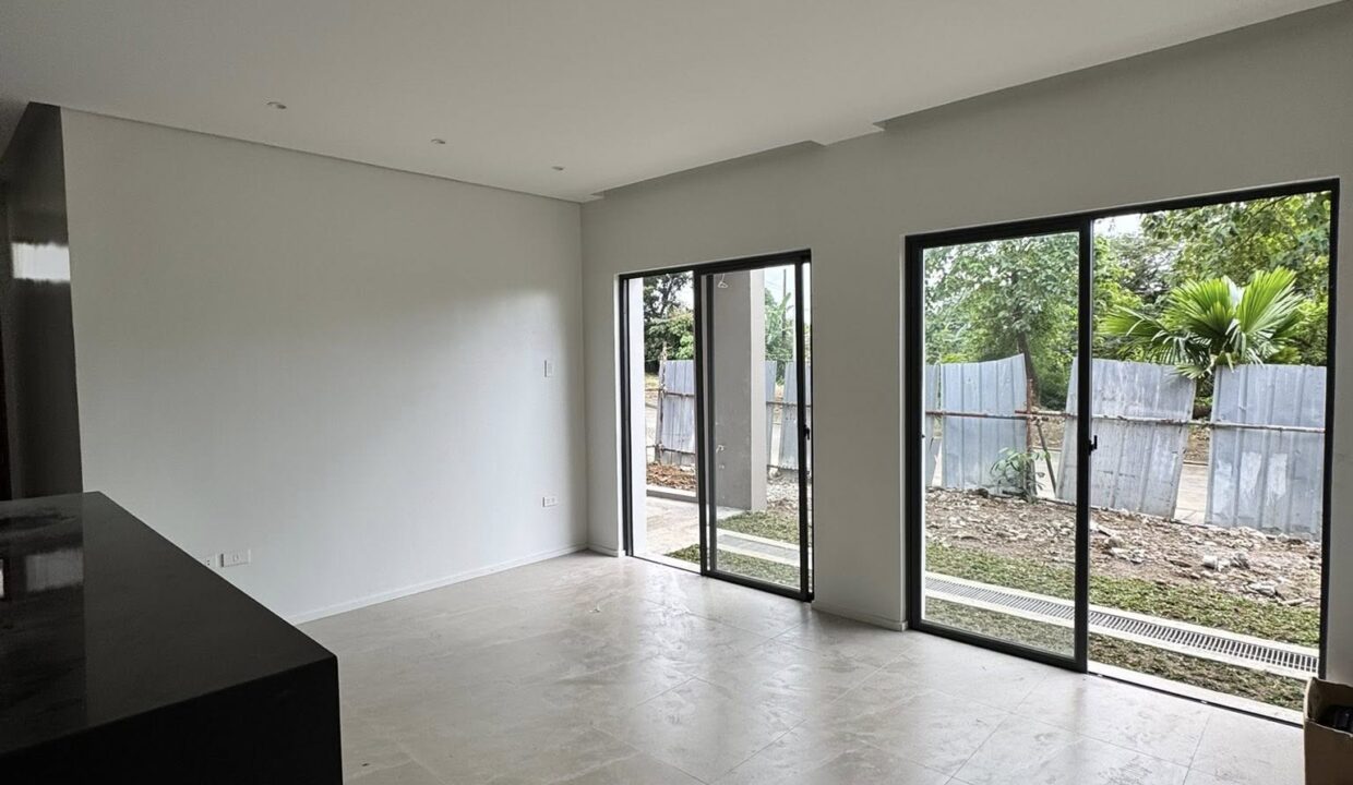 581688547_10240637495332932_7366137327136139335_n