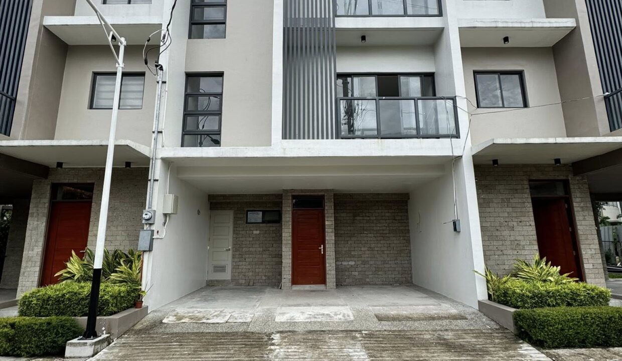 581891267_10240637482372608_1332242571802335473_n