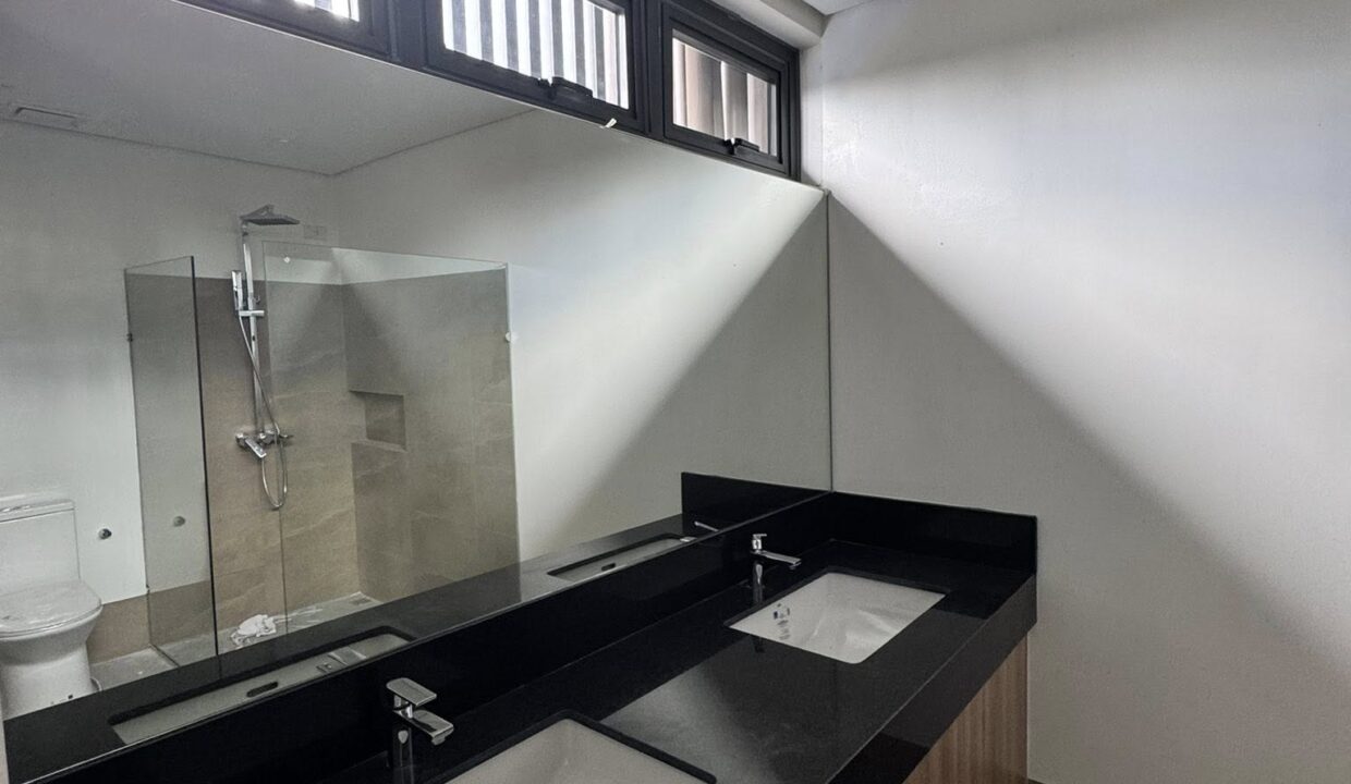 581936290_10240637529333782_7269178619676557460_n