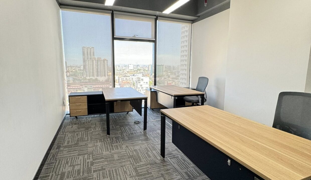 581958149_10240677406850695_3478185710695115487_n