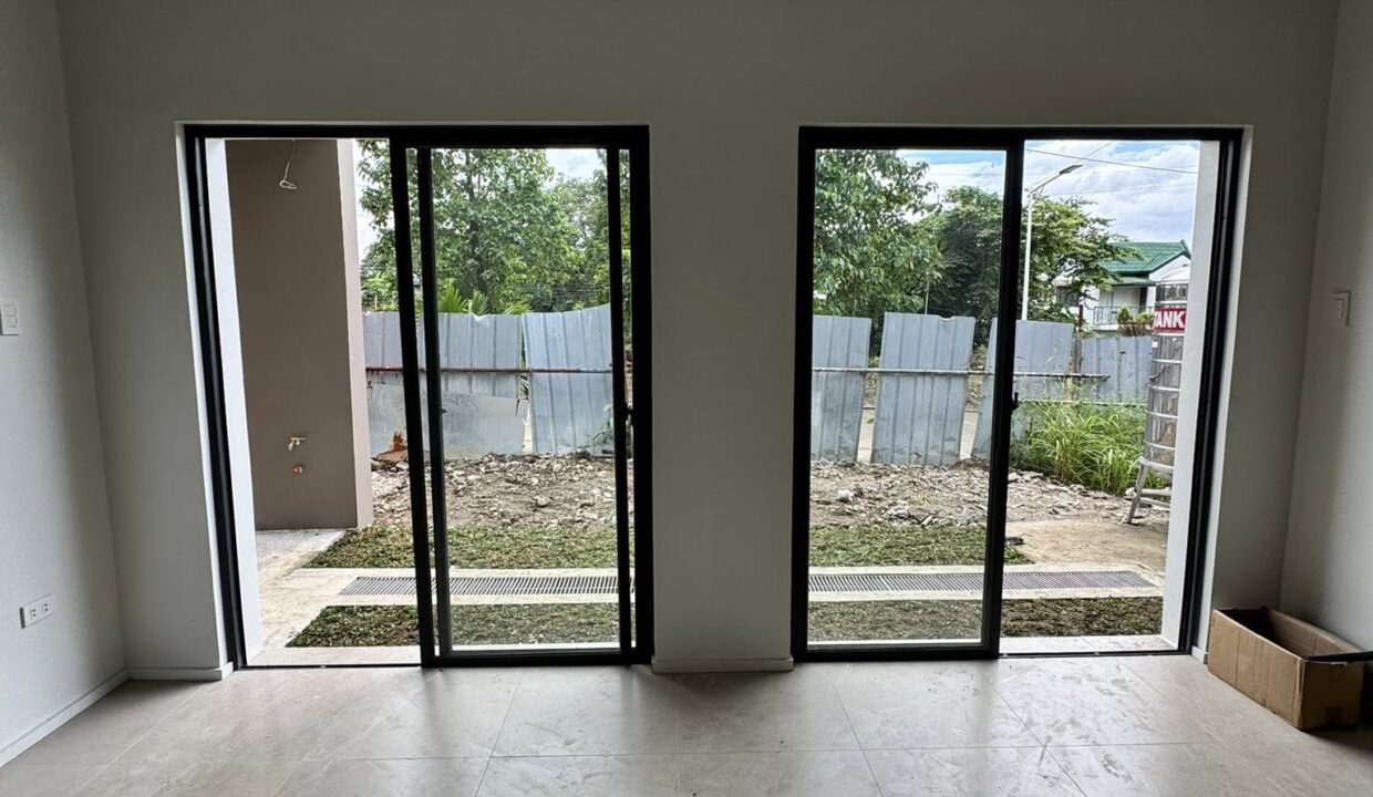 582103810_10240637514773418_6856221572004931336_n