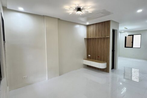 582535398_10240717885342632_5662395111778386570_n