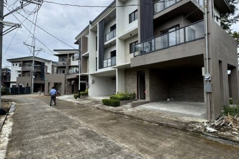 583232505_10240637517933497_2849760233838490719_n