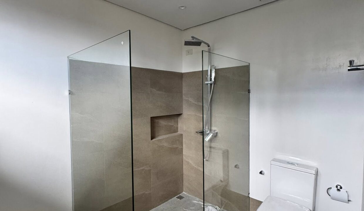 583328211_10240637503773143_1894658896532320757_n