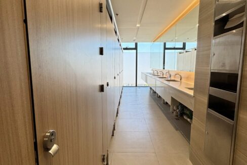 584565224_10240677393690366_8323530943558143305_n