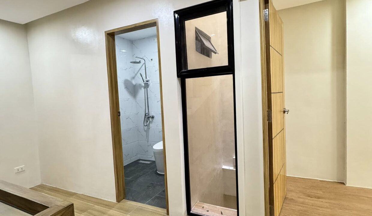 584575917_10240717920583513_3389028358881728667_n