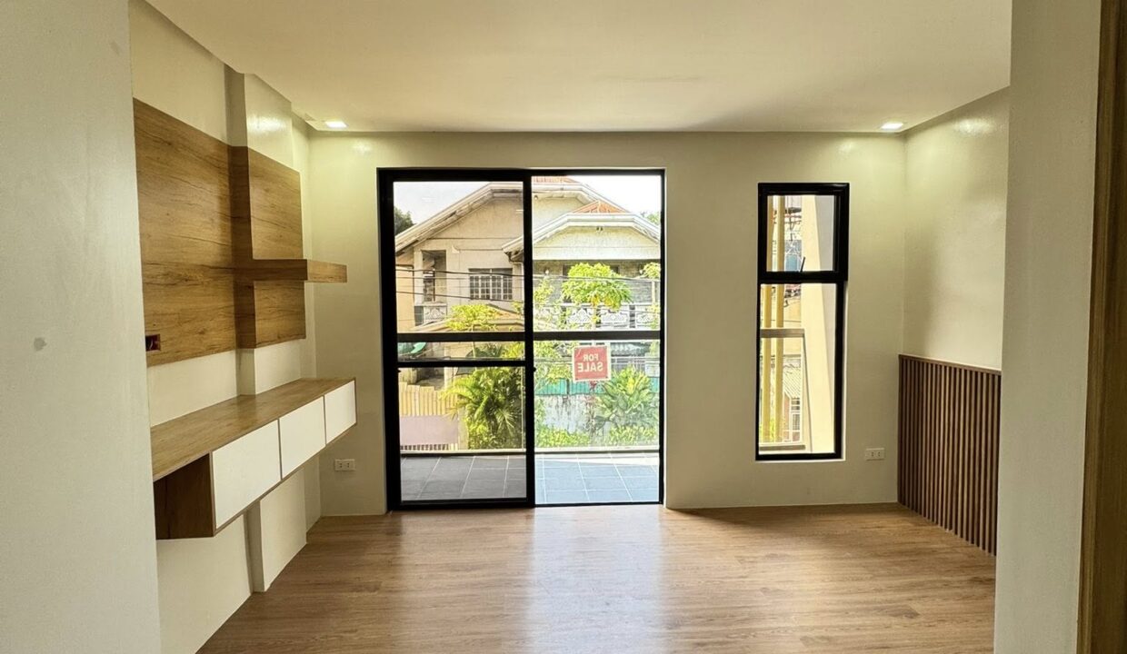 584735678_10240717912343307_8718681084076926344_n