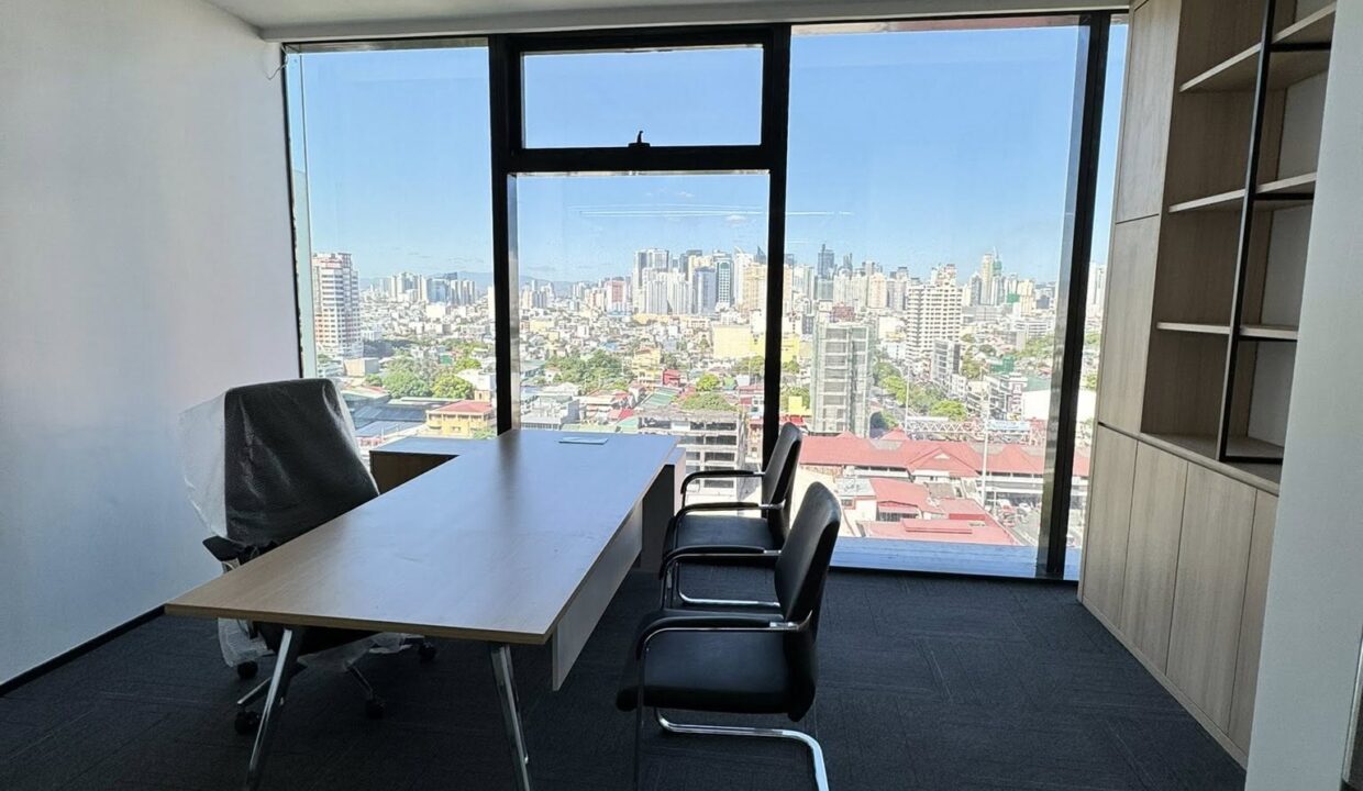 584917404_10240677406490686_2407257051729241465_n