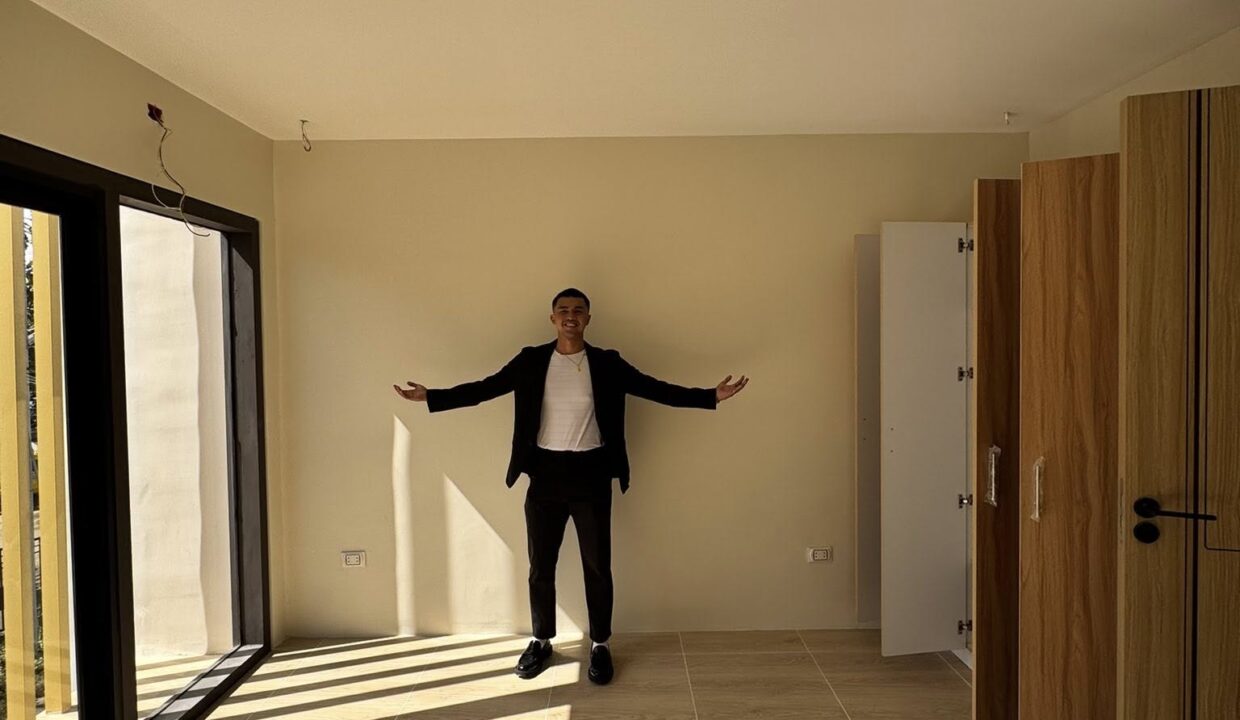 584950285_10240691204875637_8021828850498676710_n