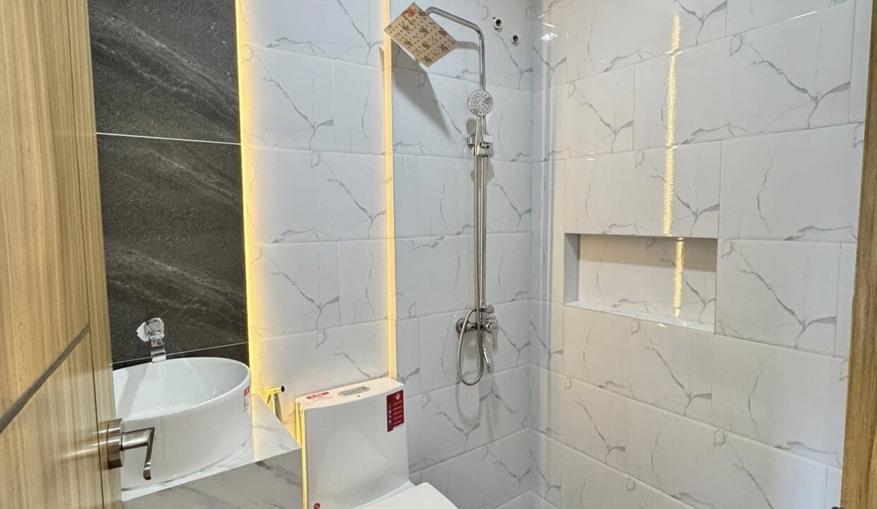 585414248_10240717889782743_2875561064192742225_n