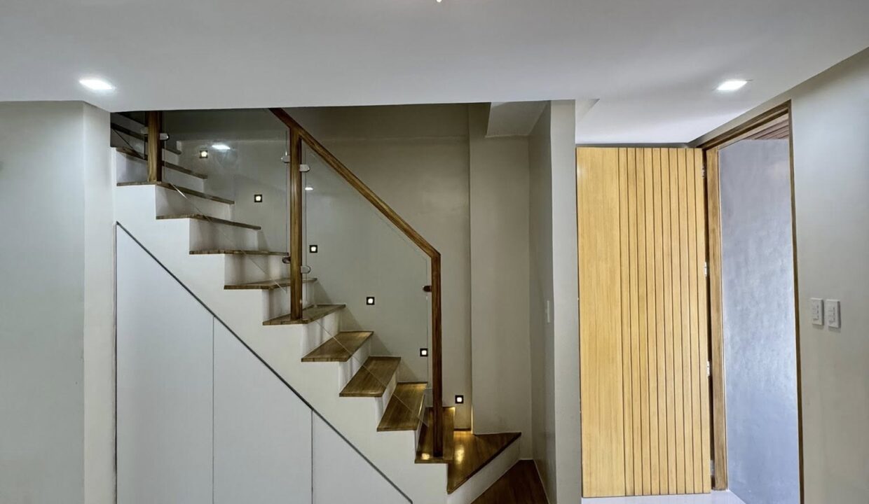 585885076_10240717903063075_1096628221771701901_n