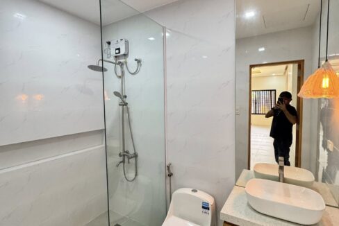 587310724_10240786494857827_7589755091256662466_n