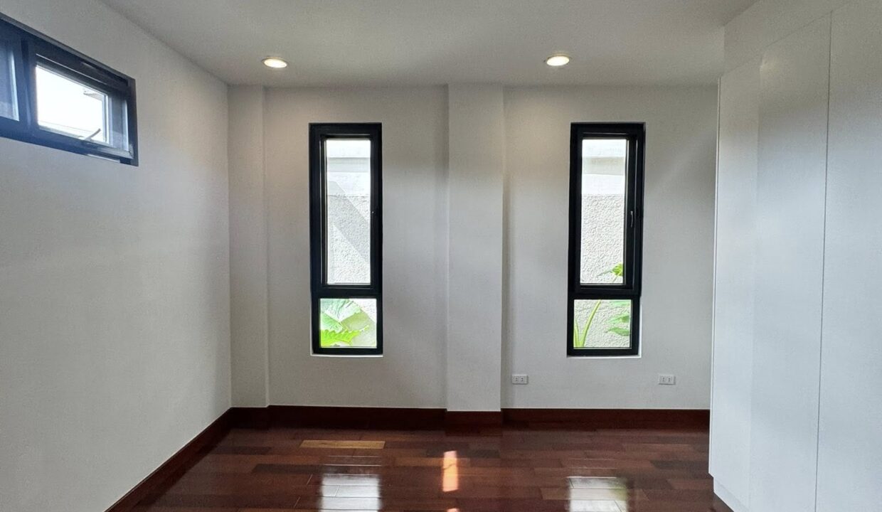 587550841_10240800095077824_5696957515625004597_n