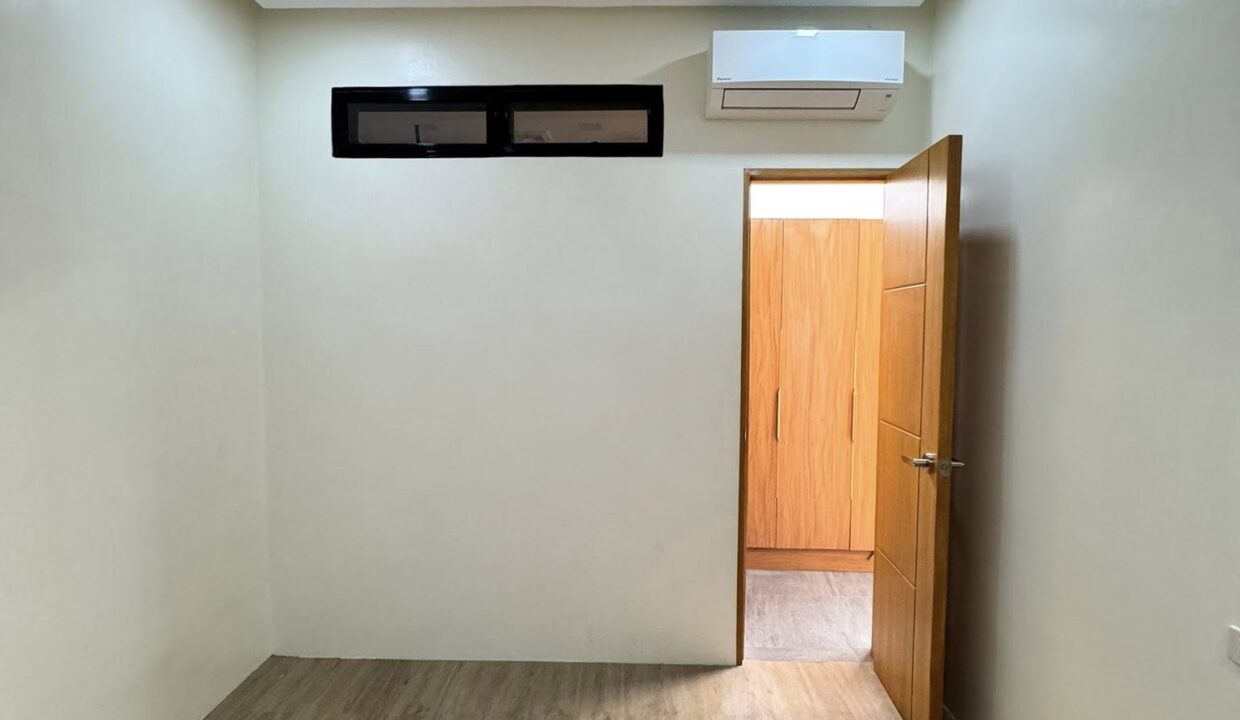 587631775_10240786498857927_7127875743591542330_n