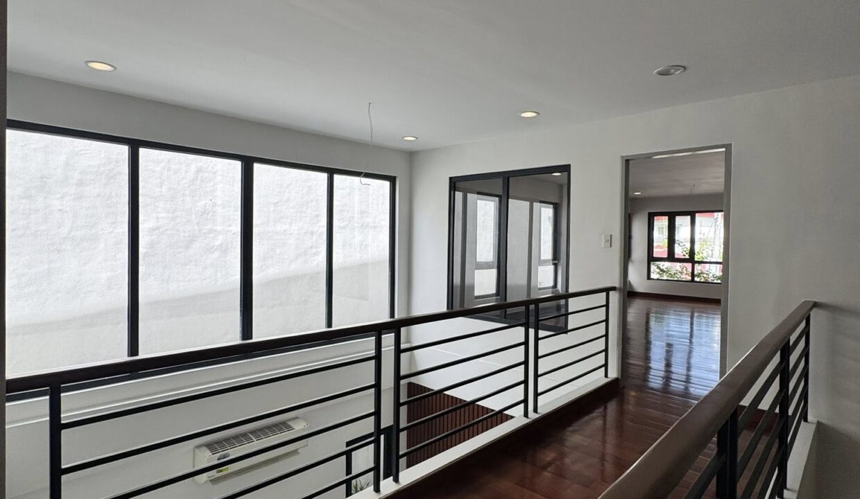 587922994_10240800058196902_9103946191987301013_n