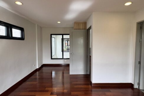 589038270_10240800089357681_5234758201283074658_n