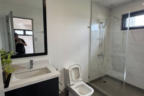 589173984_10240800074397307_8074651819004340804_n