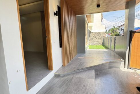 589788700_10240786473097283_7696310856198373988_n