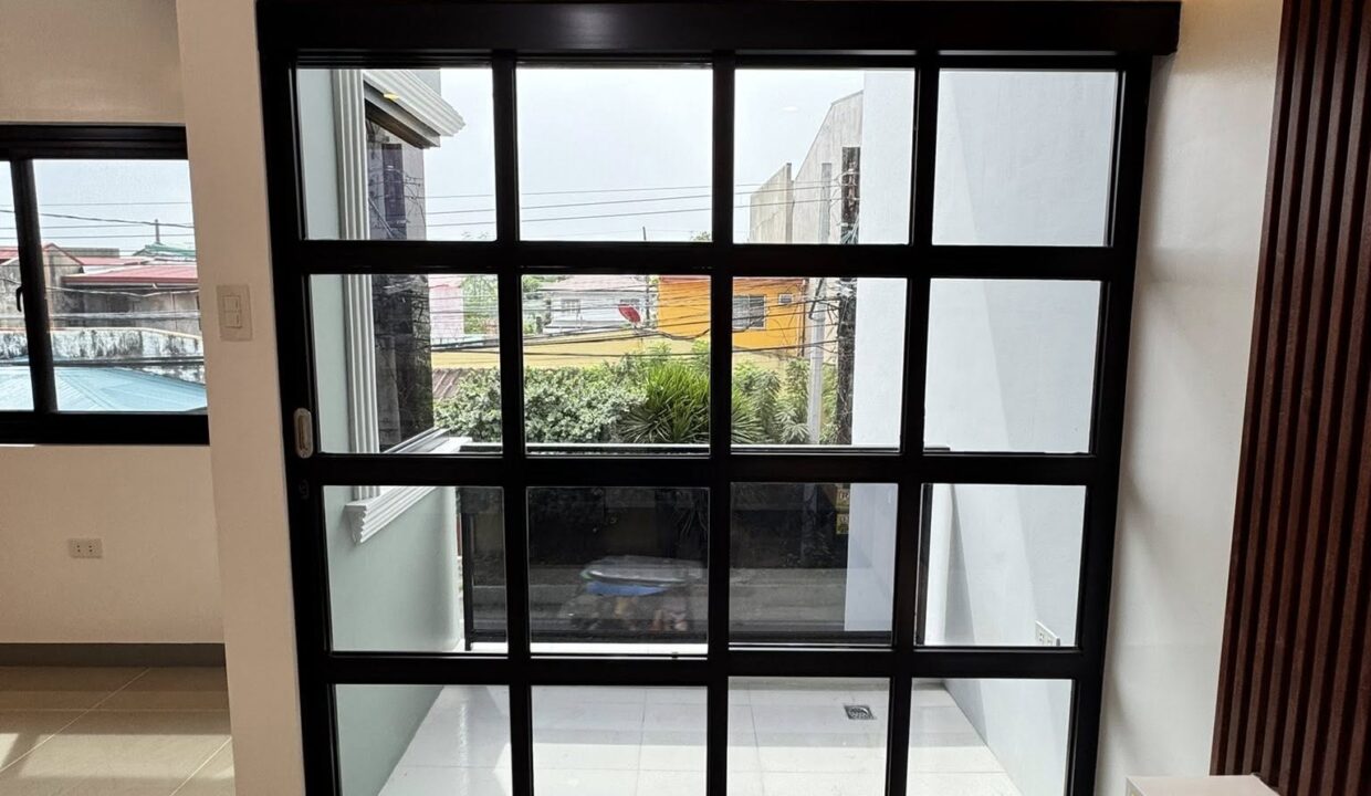 589971001_10240842297012846_4477149039125111452_n