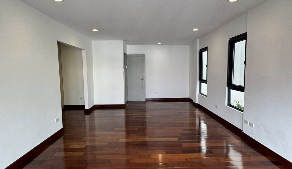 590220032_10240800074037298_7809564059438170699_n