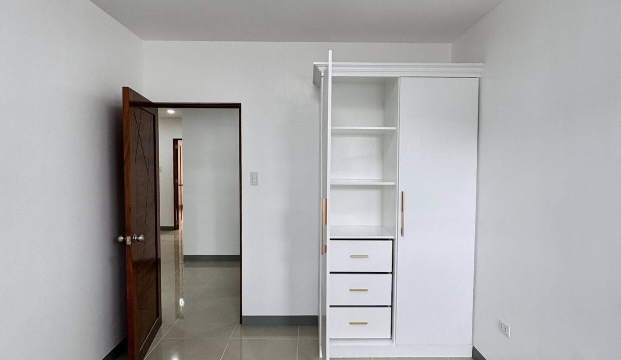 590223862_10240842295732814_320657589011784456_n