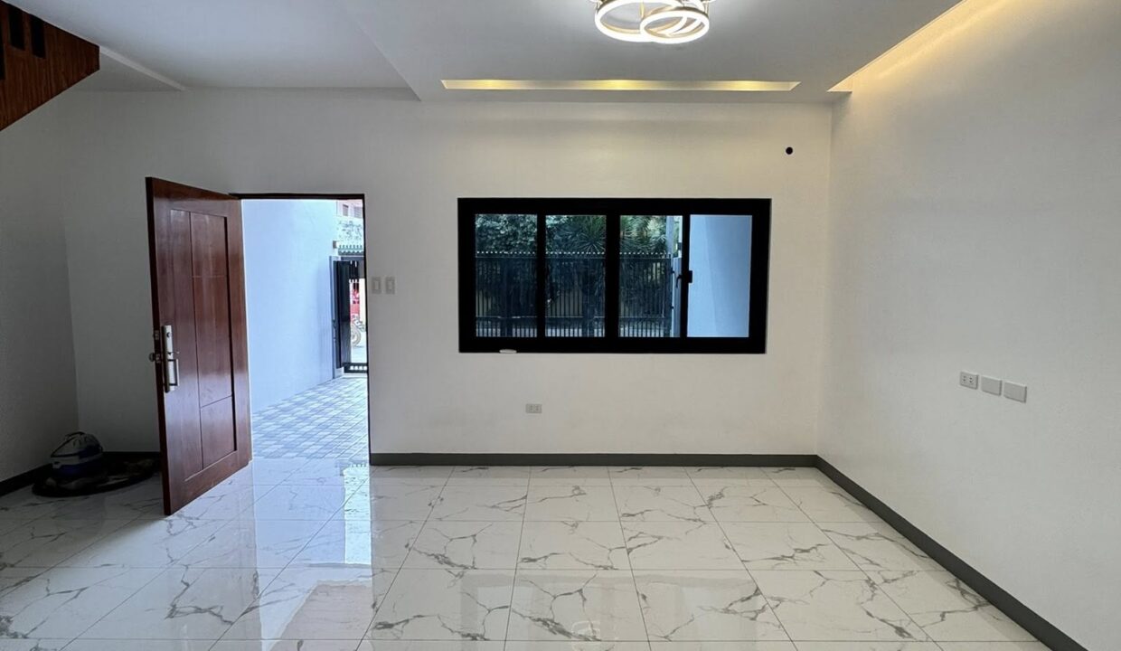 590237715_10240842311213201_8105317335212843092_n