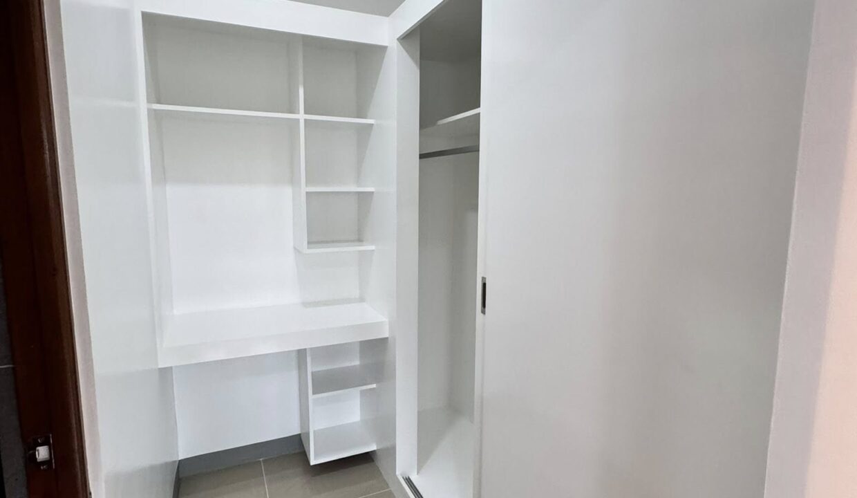 590563058_10240842317773365_3779702600275980980_n