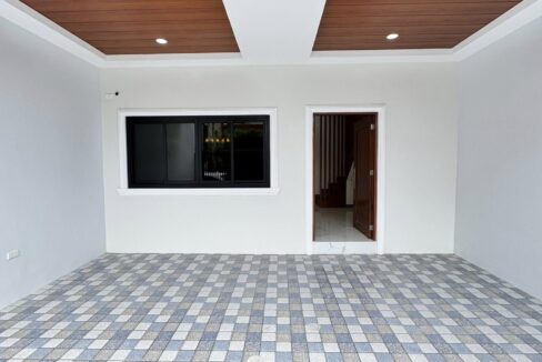 590621983_10240842295812816_1310731850774725652_n