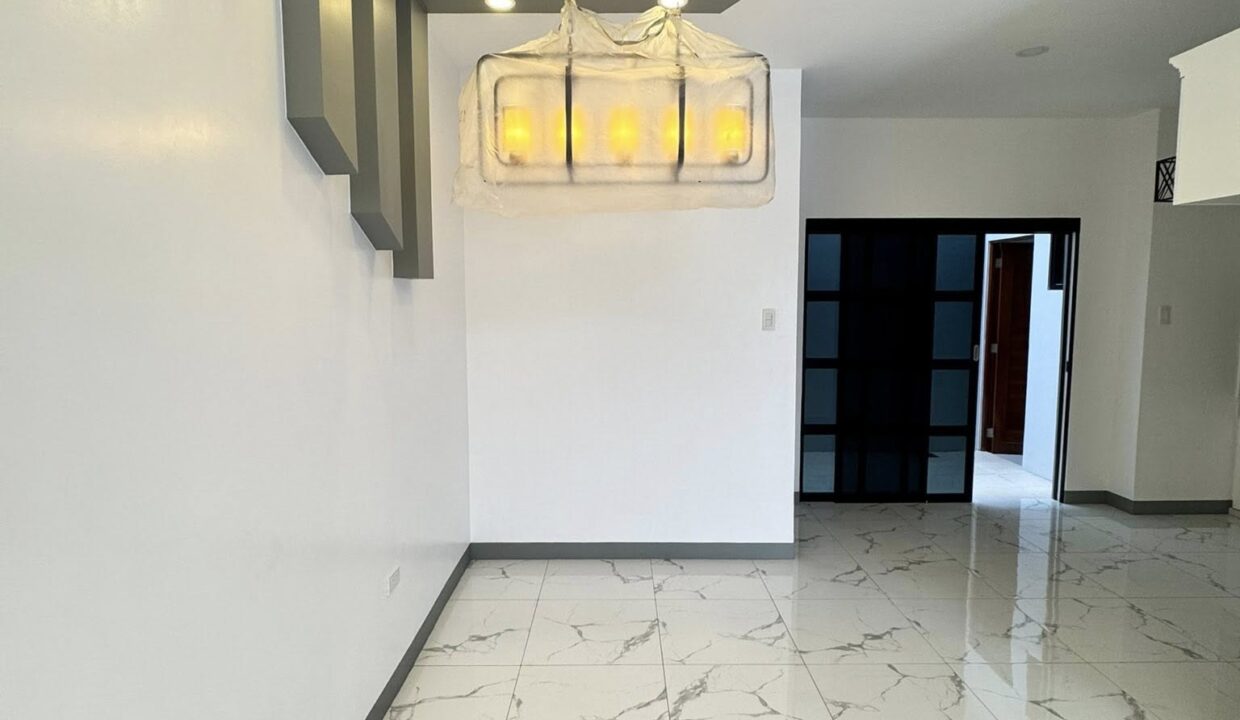 590698497_10240842315893318_8886798124563970425_n