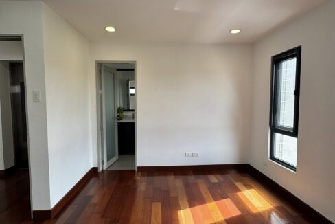 590756838_10240800085837593_5768991255147598530_n