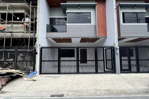 591952060_10240842293252752_8096194584063778155_n